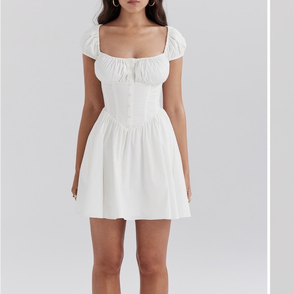 House of CB White Nala Dress NWT - Picture 1 of 4